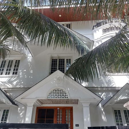 Annies Inn Homestay Kochi Esterno foto