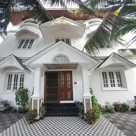 Annies Inn Homestay Kochi Esterno foto