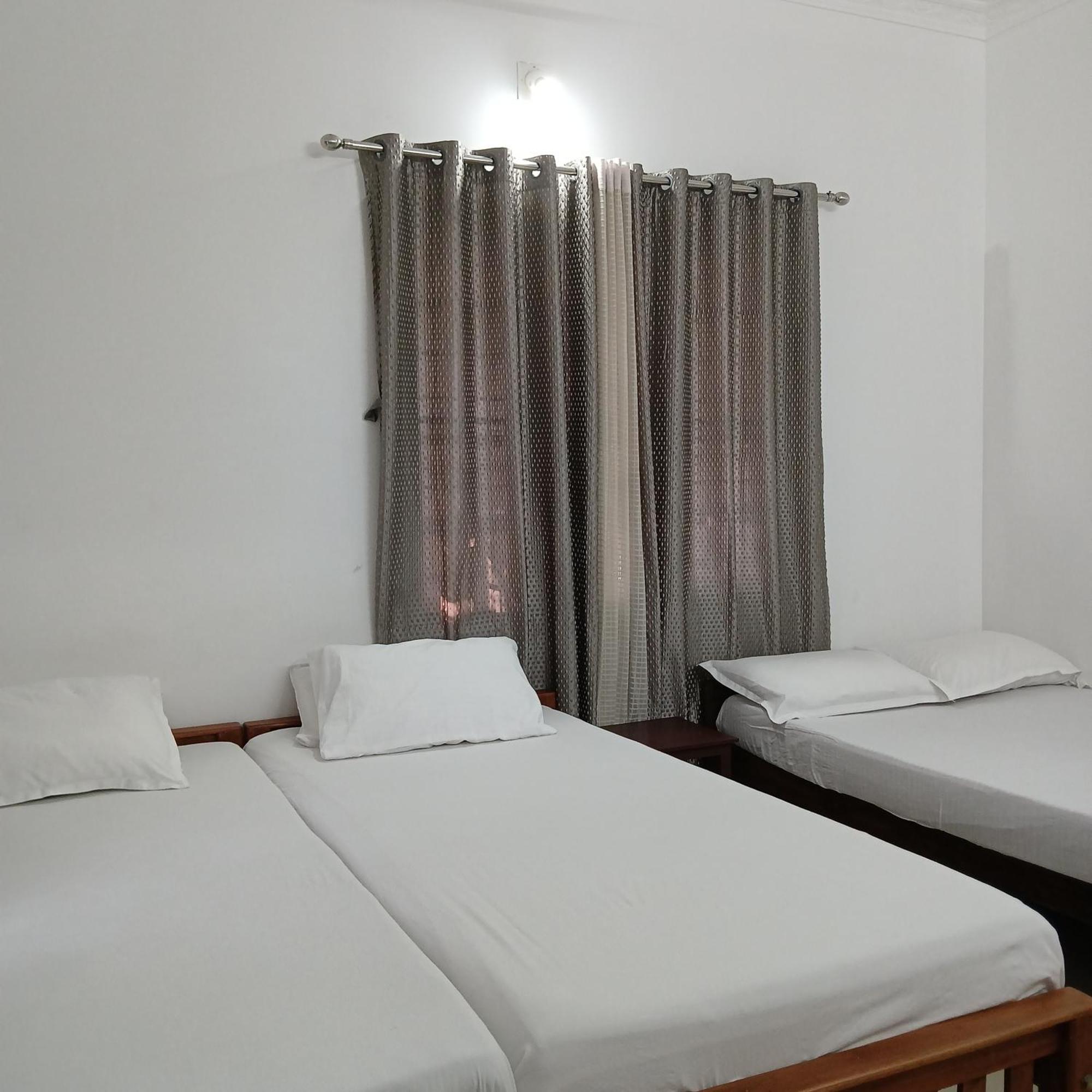 Annies Inn Homestay Kochi Esterno foto